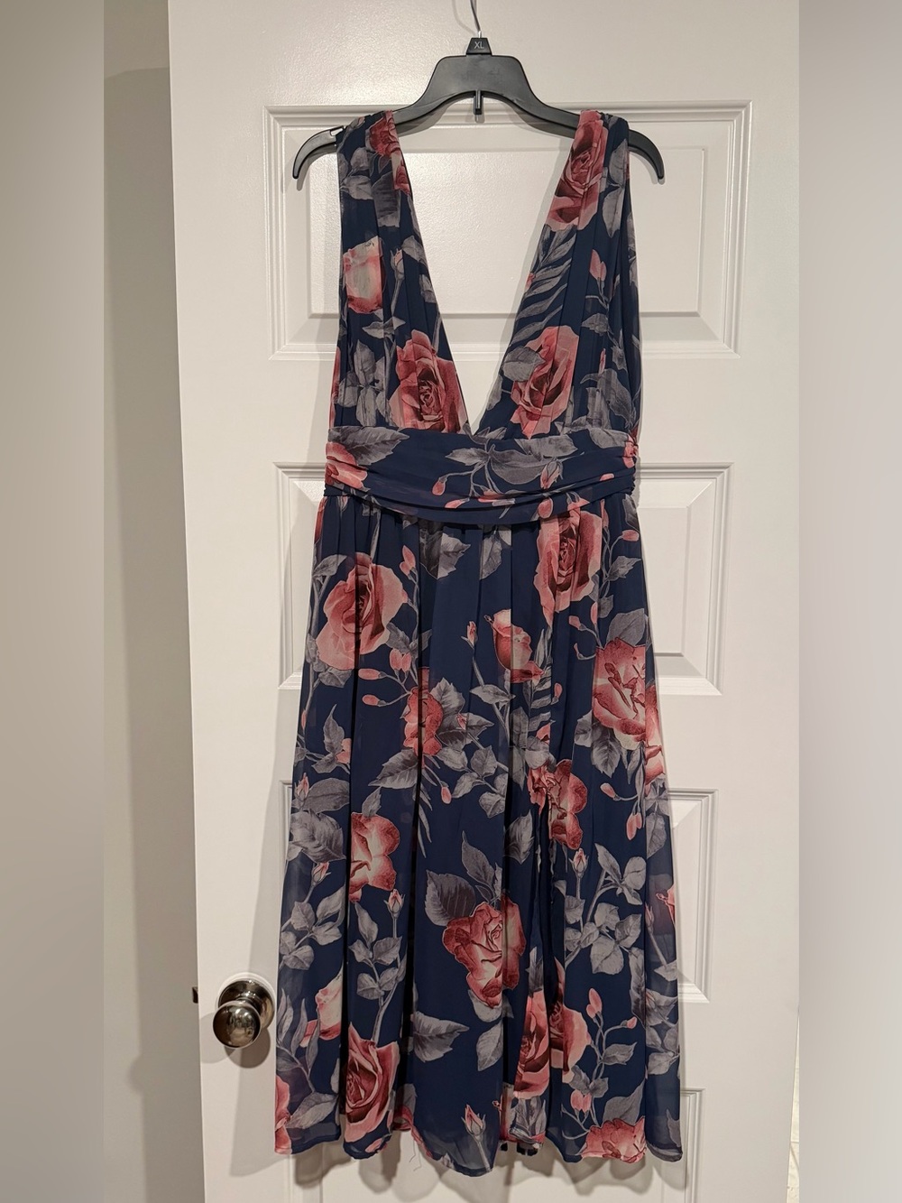Lulus Queen of Hearts Navy Blue Floral Print Midi Dress Size Medium